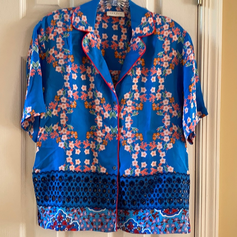 Gorgeous new with tags Sandro shirt